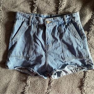 Highwaisted Shorts